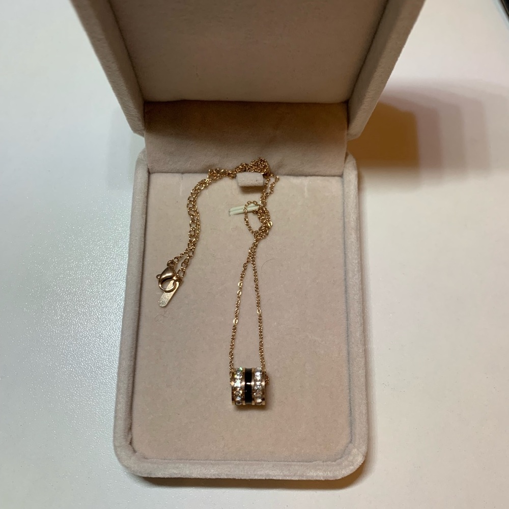 Women necklace